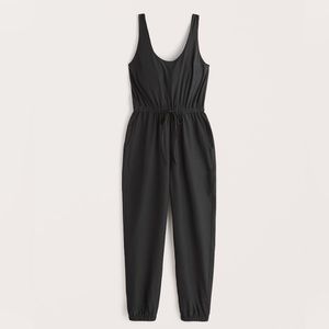 Abercrombie and fitch traveler jumpsuit